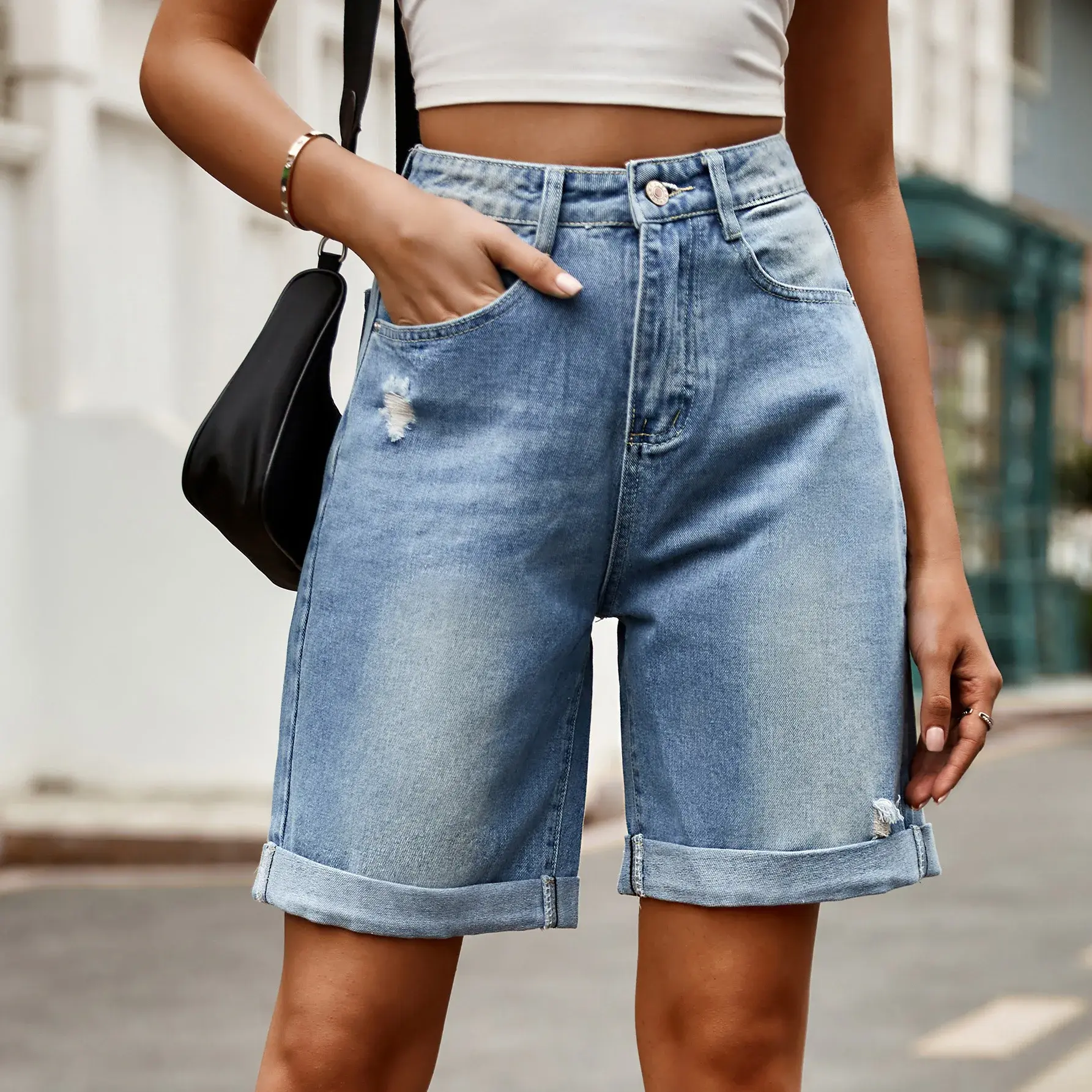 Hole Jeans Women Vintage Straight Fifth Pants Knee Length Distressed Washed Mid Waist Pockets Mom Jeans Denim Streetwear 2025