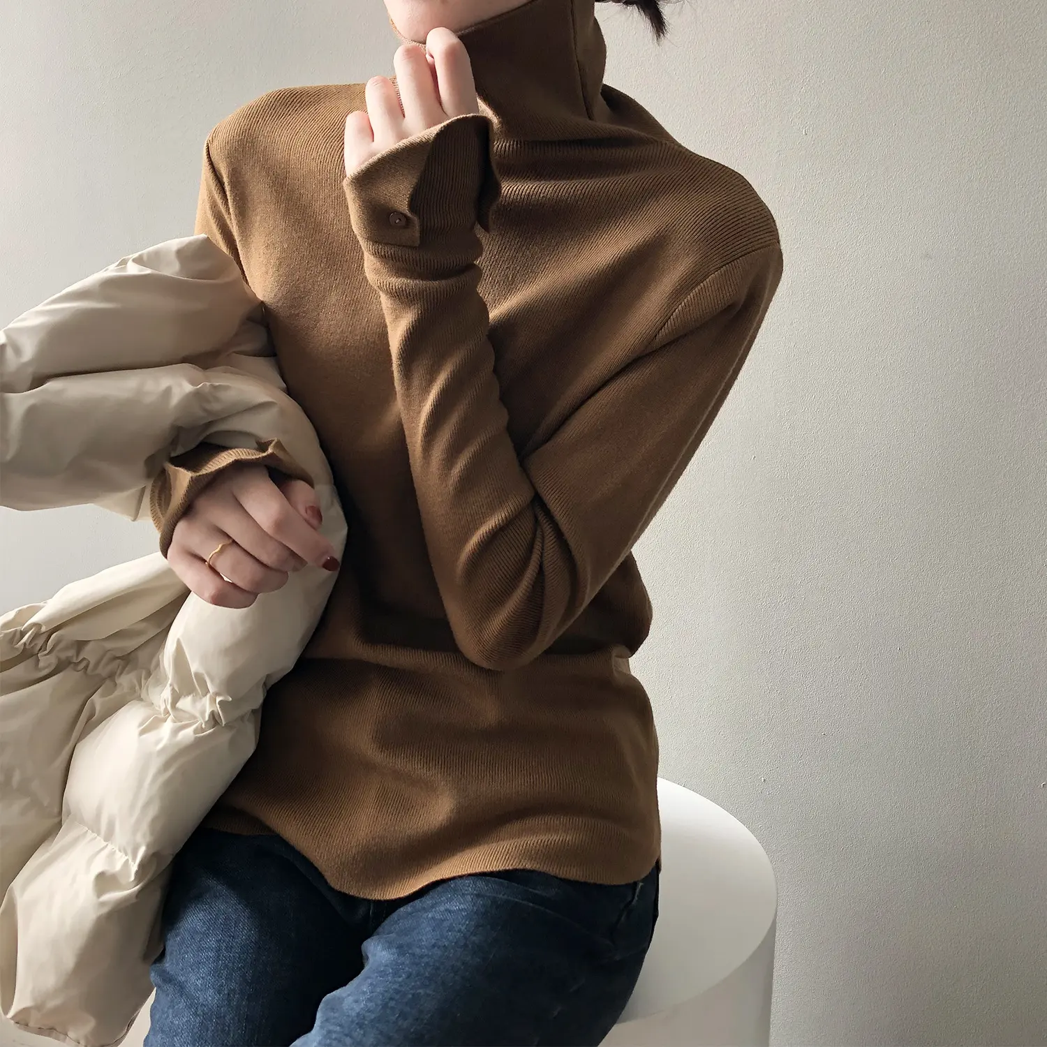 Knitted sweater women's spring new style interior pullover solid color high neck long sleeved slim fit Korean version base shirt