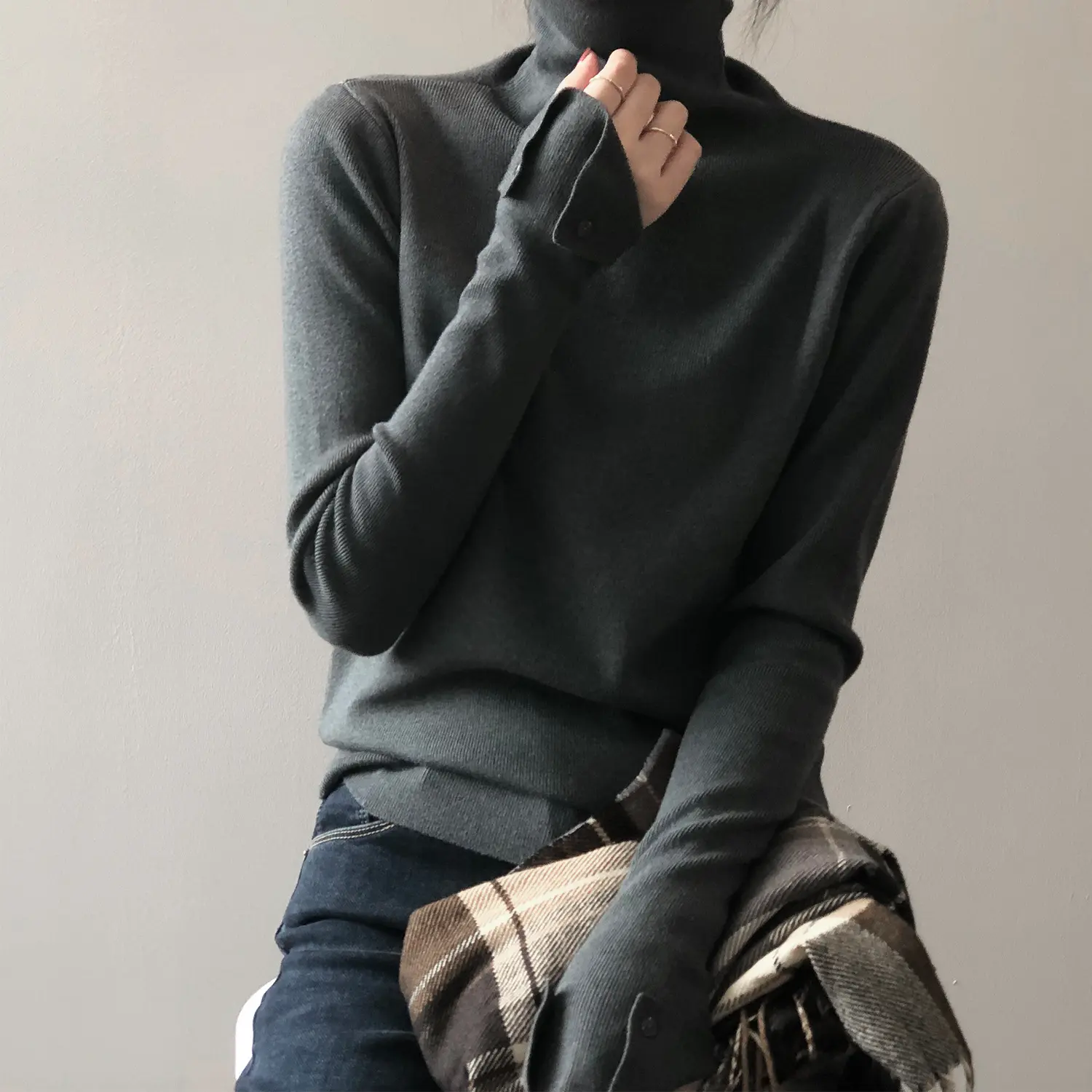 Knitted sweater women's spring new style interior pullover solid color high neck long sleeved slim fit Korean version base shirt