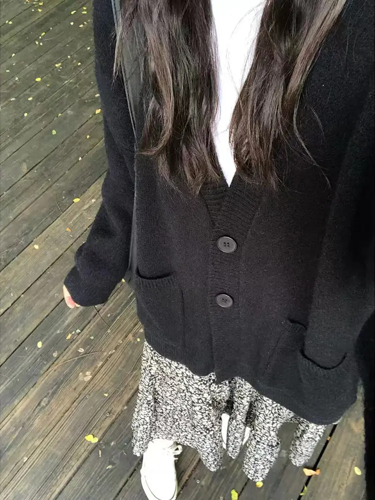 Autumn Vintage Knitted Women Cardigan Harajuku V-Neck Long Sleeve Buttons Sweaters Female Sweet Warm All-Match Knit Coat
