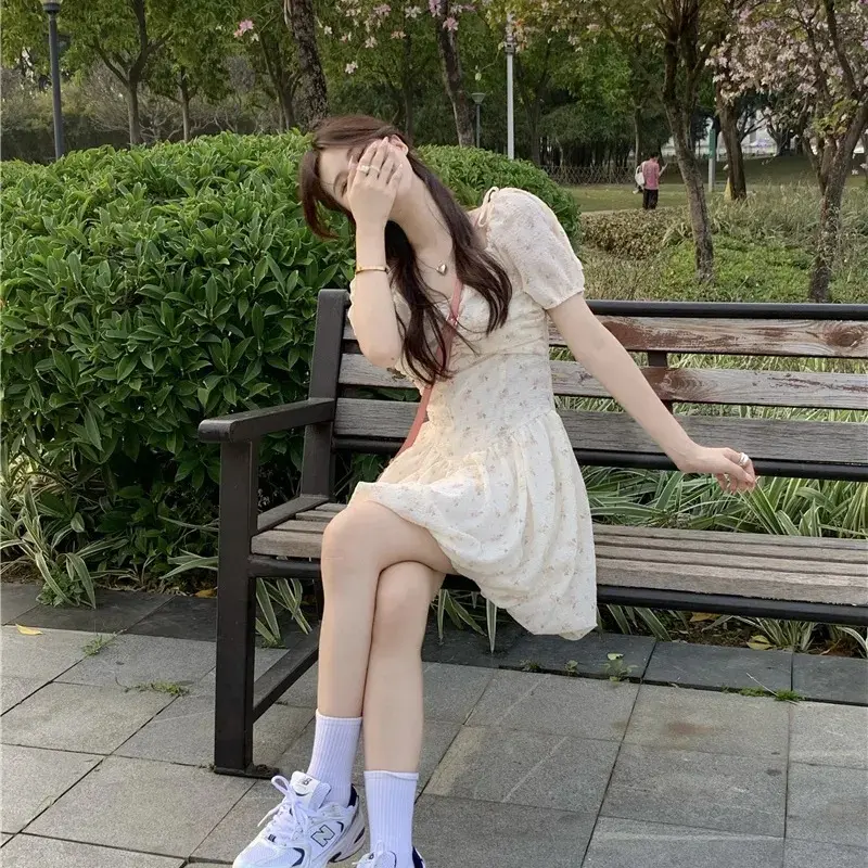 Women Dresses French Bubble Sleeves Lace-up V-neck Waisted Chiffon Dress Sweet Super Immortal Fragmented Flower Dress