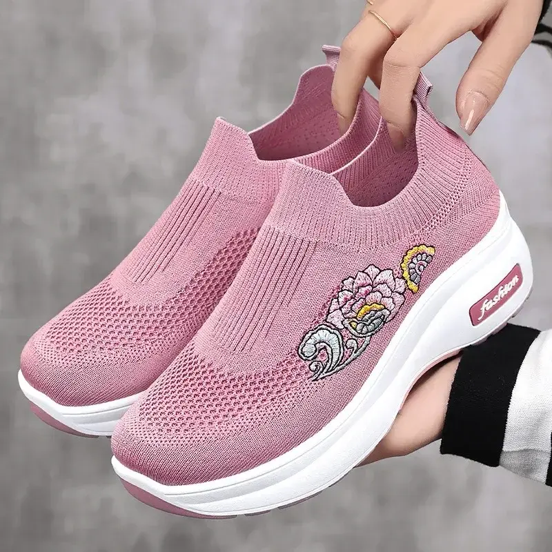 Spring new casual shoes embroidered peony women's height increasing shoes breathable socks women's shoes platform boots