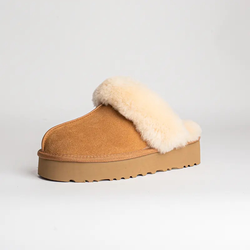 2025 Winter New Anti Slip Casual Baotou Half Dragged Women's Outerwear Sheep Fur Integrated Home Indoor Fur Cotton Slippers