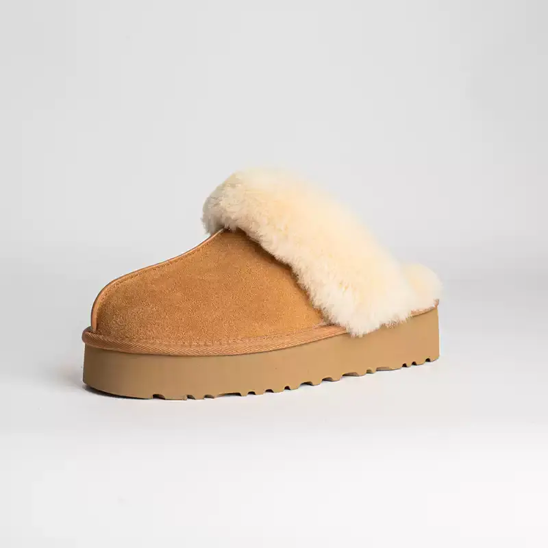 2025 Winter New Anti Slip Casual Baotou Half Dragged Women's Outerwear Sheep Fur Integrated Home Indoor Fur Cotton Slippers