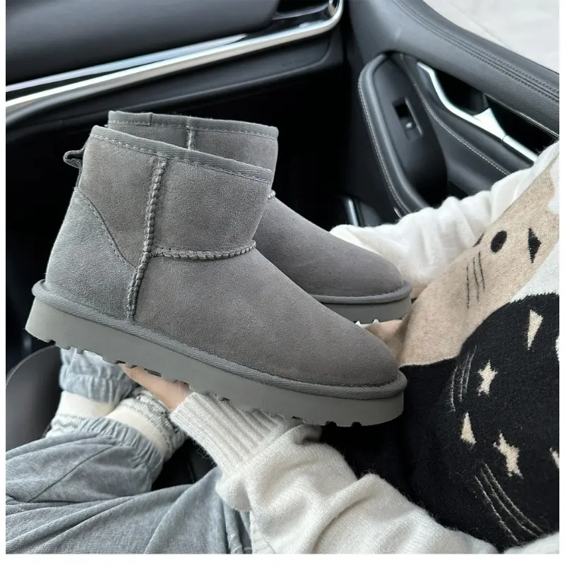 Men's and women's sheepskin and wool integrated snow boots, real leather and fur, winter thick and warm boots for women
