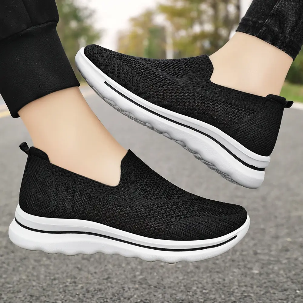 Spring New Women's Shoes Casual Shoes Fabric Mesh Breathable Lightweight Soft Sole Durable and Comfortable Women's Shoes