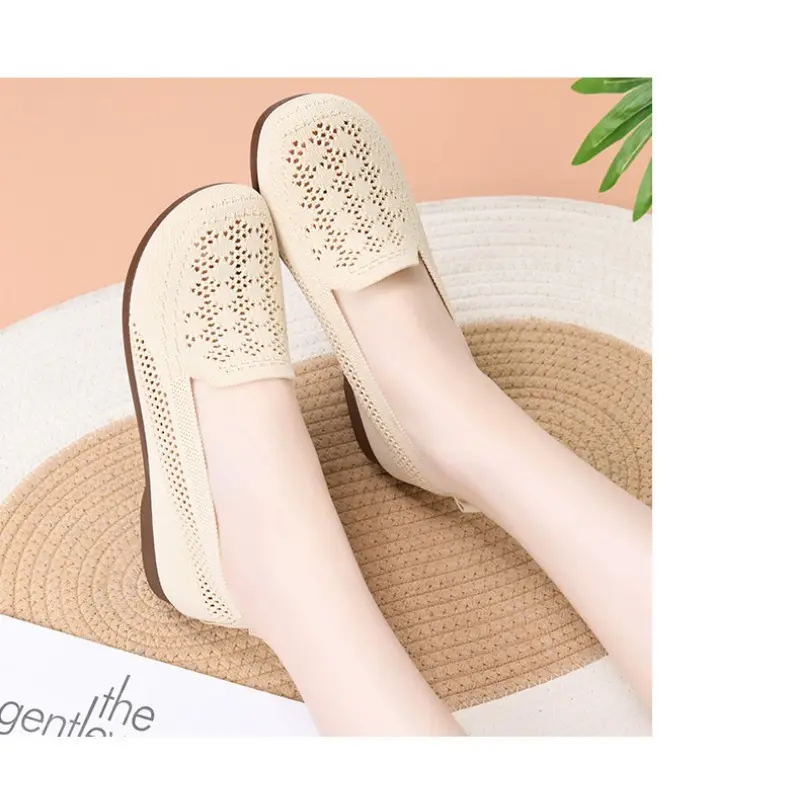 Women's summer new mesh shoes with soft sole and shallow mouth, lazy casual shoes, breathable mesh fabric, mother's shoes