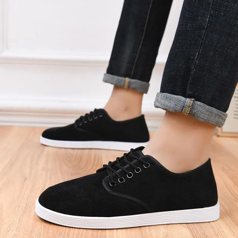 Corduroy fabric shoes for men, spring and autumn single shoes lightweight, breathable wear-resistant anti slip lace up dad shoes