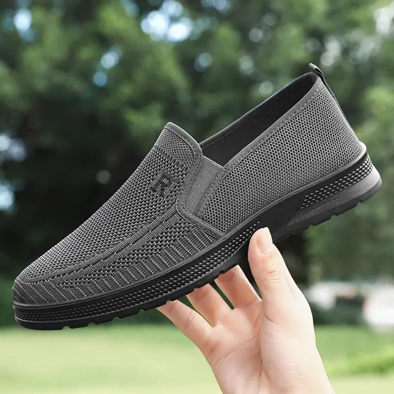 2024 summer lightweight and comfortable casual men's shoes for lazy people, one foot shoes, old Beijing cloth shoes for men