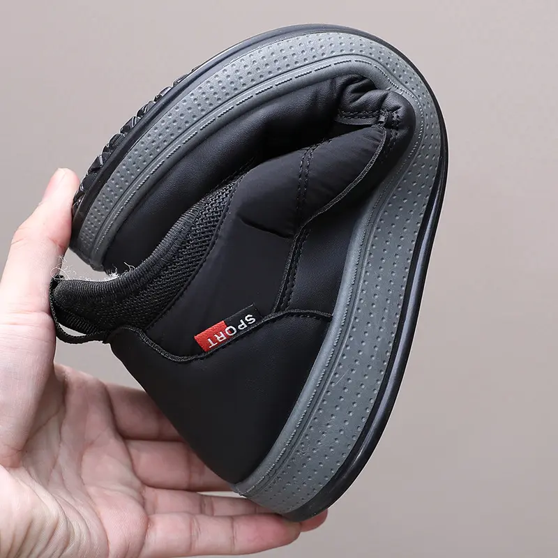 Winter old Beijing new men's cotton boots piled and thickened warm dad shoes non-slip and anti-pedal wool cotton shoes