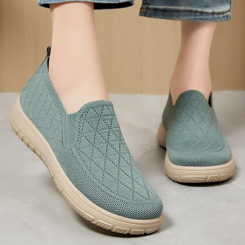 Women's Spring New Shoes One Step Stepping Cloth Shoe Shallow Mouth Flat Shoe Soft soled Comfortable and Versatile Women's Shoes