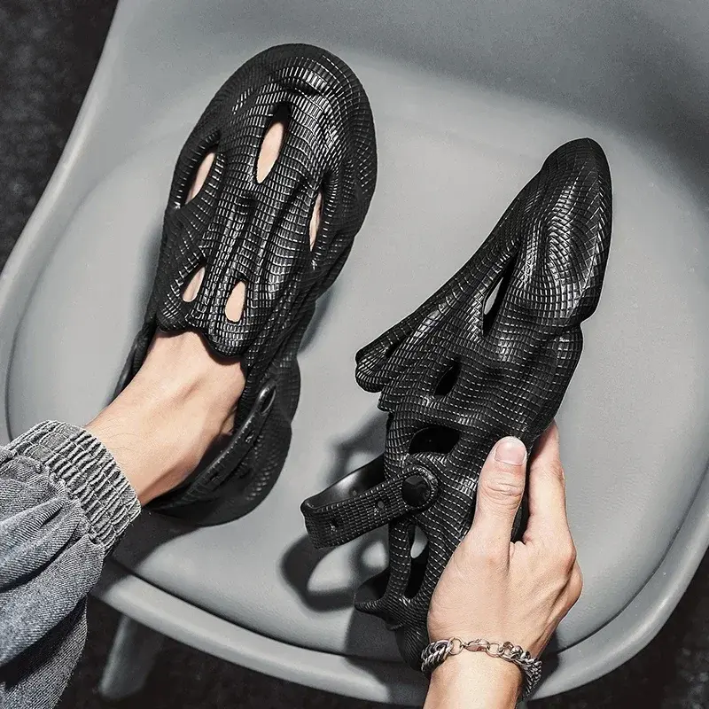 Lightweight Beach Shoes 35-45 Plus Size Platform Shoes Breathable Men Slippers Comfortable Mens Sandals Non-slip Garden Shoes