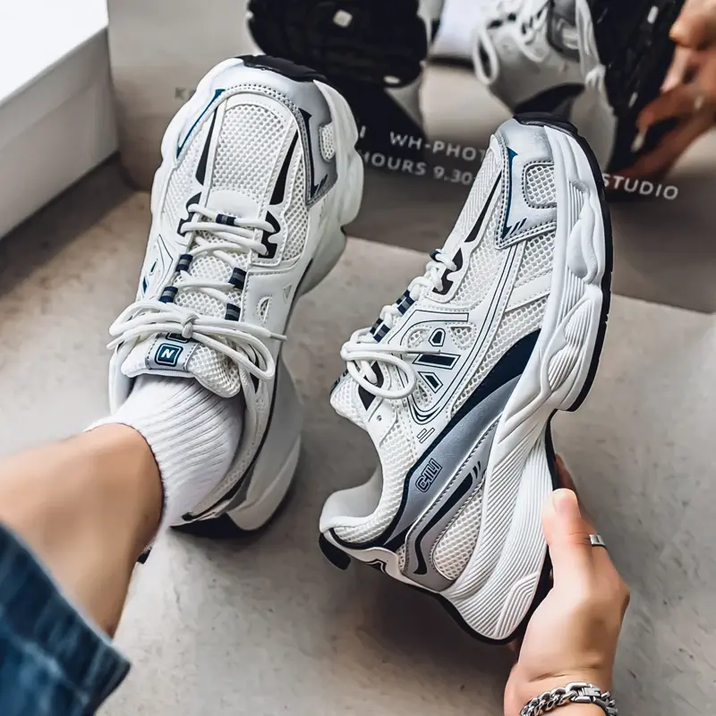 Mens Running Sneakers Fashion Men Casual Shoes Mesh Breathable Non-Slip Sports Shoes Comfortable Tennis Shoes Soft Walking Shoes