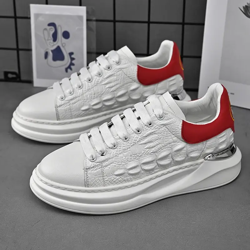 Male Waterproof Board Shoes Men Leather Casual Board Shoes Luxury Designer Shoes Leather Casual Comfortable Walking Board Shoes