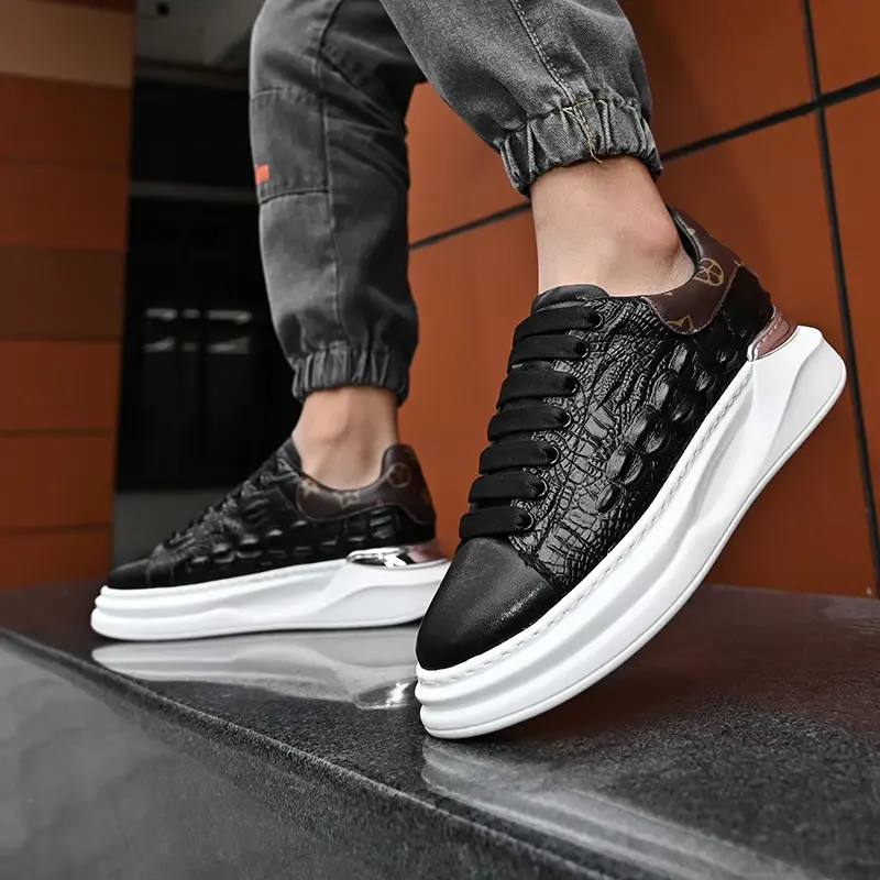 Male Waterproof Board Shoes Men Leather Casual Board Shoes Luxury Designer Shoes Leather Casual Comfortable Walking Board Shoes