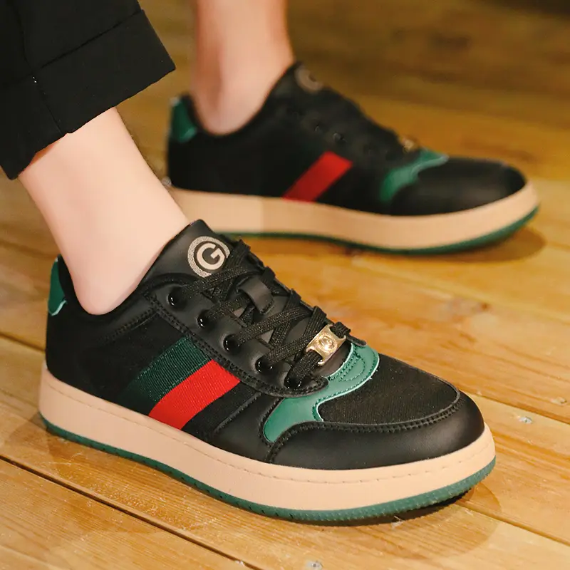 High Quality Fashion Trend Couple Board Shoes New Men Women Anti Slip Odor Proof Sneakers Classic Retro Hot Selling Casual Shoes