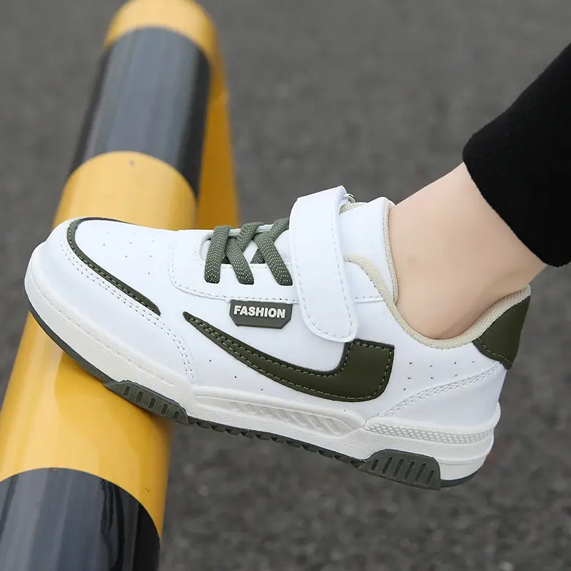 Fashion Breathable Soft Children Sport New Leather Kids Running Shoes Youngsters Casual Walking Student Fashion Sneakers