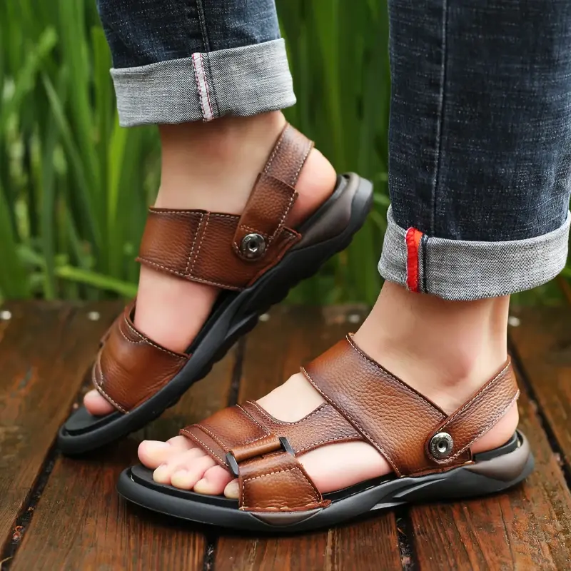 New Summer Design Dad Soft Sole Outer Wear Beach Sandals Rubber Outsole Men's Casual Trendy Genuine Leather Slippers 2025