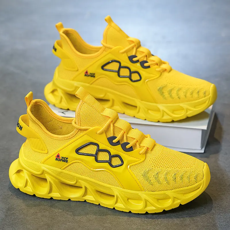 2025 Unisex Running Shoes Men Women Lightweight Mesh Breathable Comfortable Flat Soft Tennis Shoes Summer Lace-up Sneakers Man