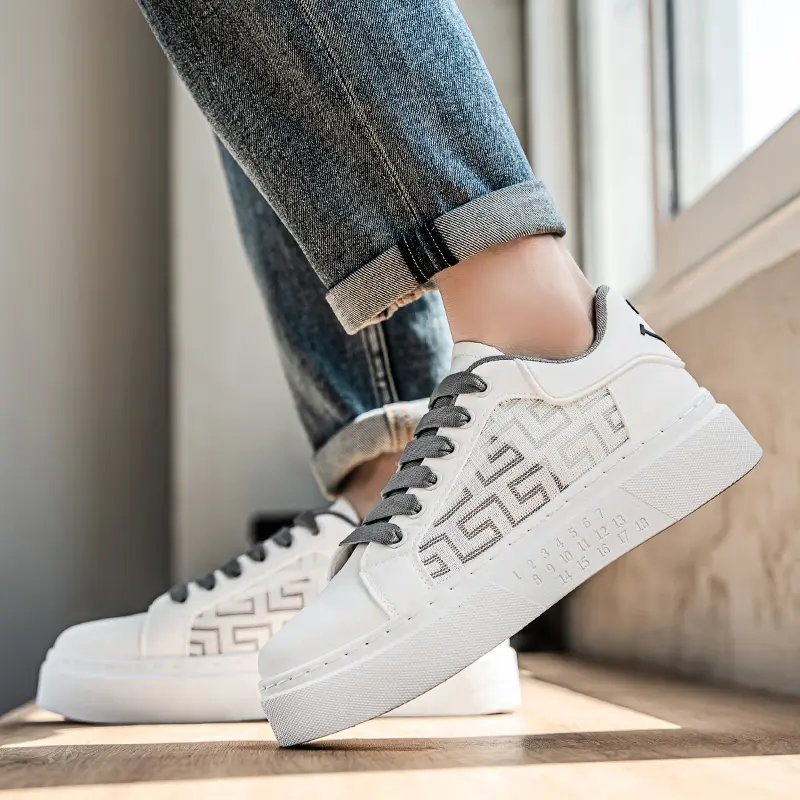 New Men's White Casual Sports Shoes Versatile Breathable Platform Increase Height Running Board Shoes Waterproof Student