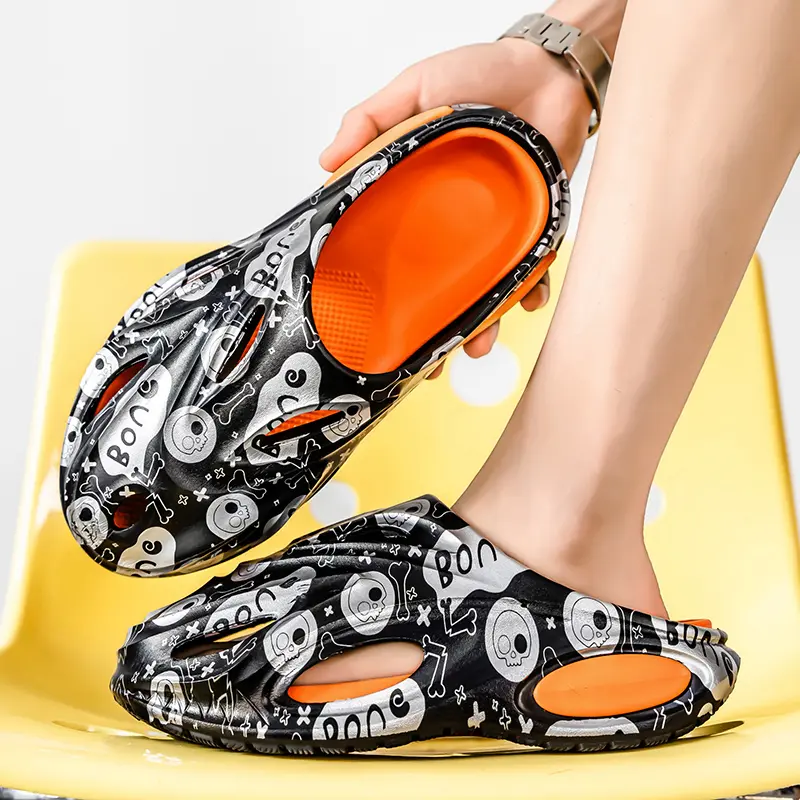 Summer Men's Massage Light EVA Slippers Indoor Outdoor Beach Casual Slides Shoes 2025 Soft Sole Flip-flops Cool Sandals Clogs