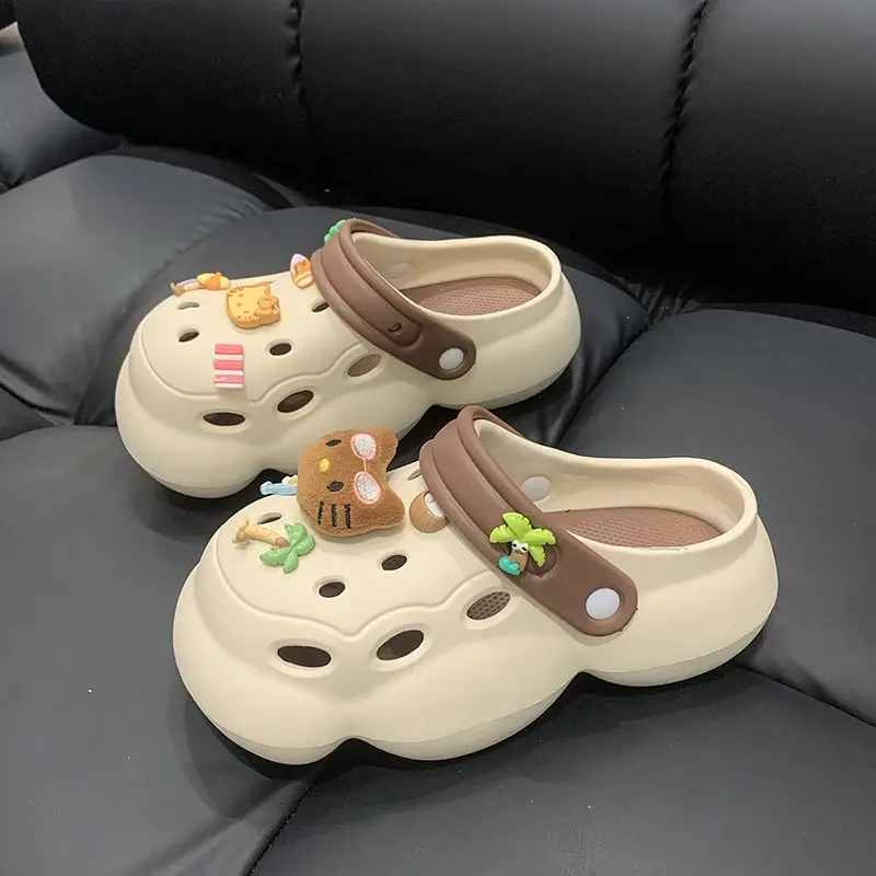 In Vogue Summer Girl Fashionable Soft Thick Soled Multifunctional Wear Unique Style Beach Shoes Fashion Shoes Ultra Light Weight