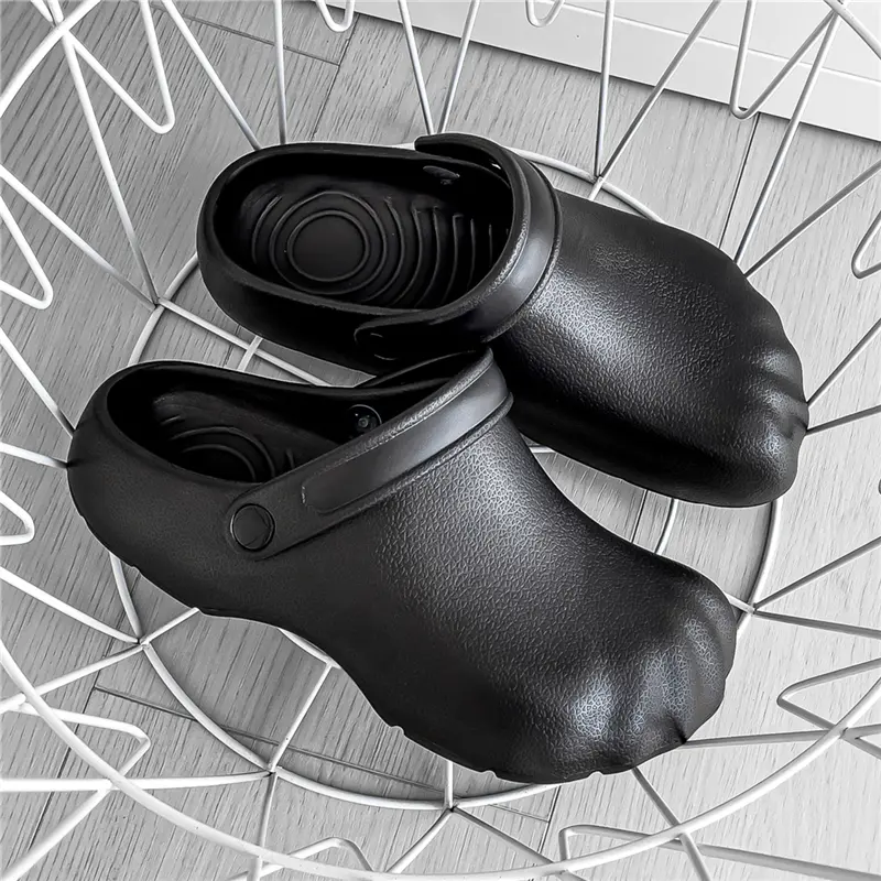 Summer Men Sandals Casual Slippers Waterproof Oilproof nurse Chef shoes Breathable Lightweight Garden Sandals Beach Aqua Shoes