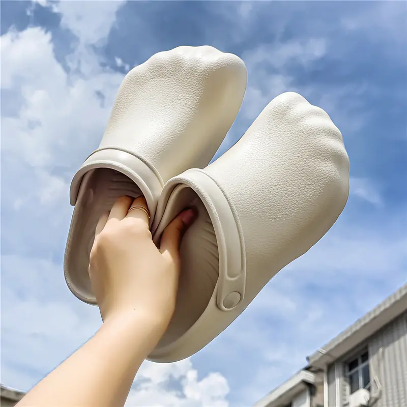 Summer Men Sandals Casual Slippers Waterproof Oilproof nurse Chef shoes Breathable Lightweight Garden Sandals Beach Aqua Shoes