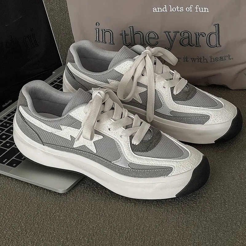 Men Sneakers Vulcanized Shoes Versatile Star Design Skateboarding Lace Up Running Tennis Sports Shoes Casual Outdoor Sneakers