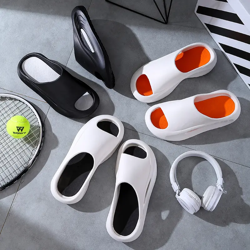 Slippers for Men and Women Summer Thick Bottom Eva Step on The Poop Feeling Outside Wear Non-slip Casual Bathroom Slippers