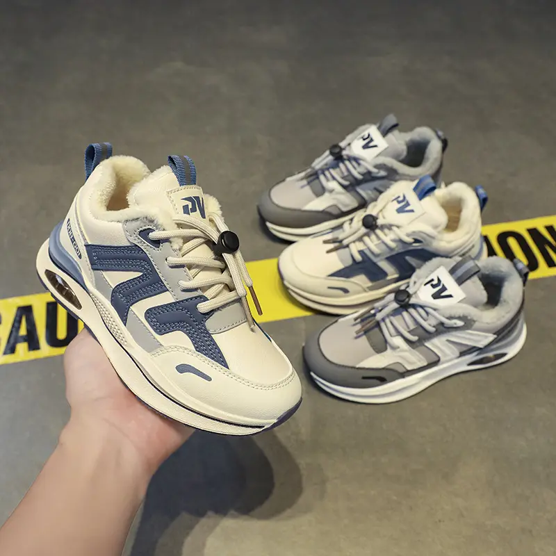 Outdoor Sports Shoes Middle-aged Young Children Student Hiker Shoes Long Plush Casual Board with Thickened Plush Designed Straps
