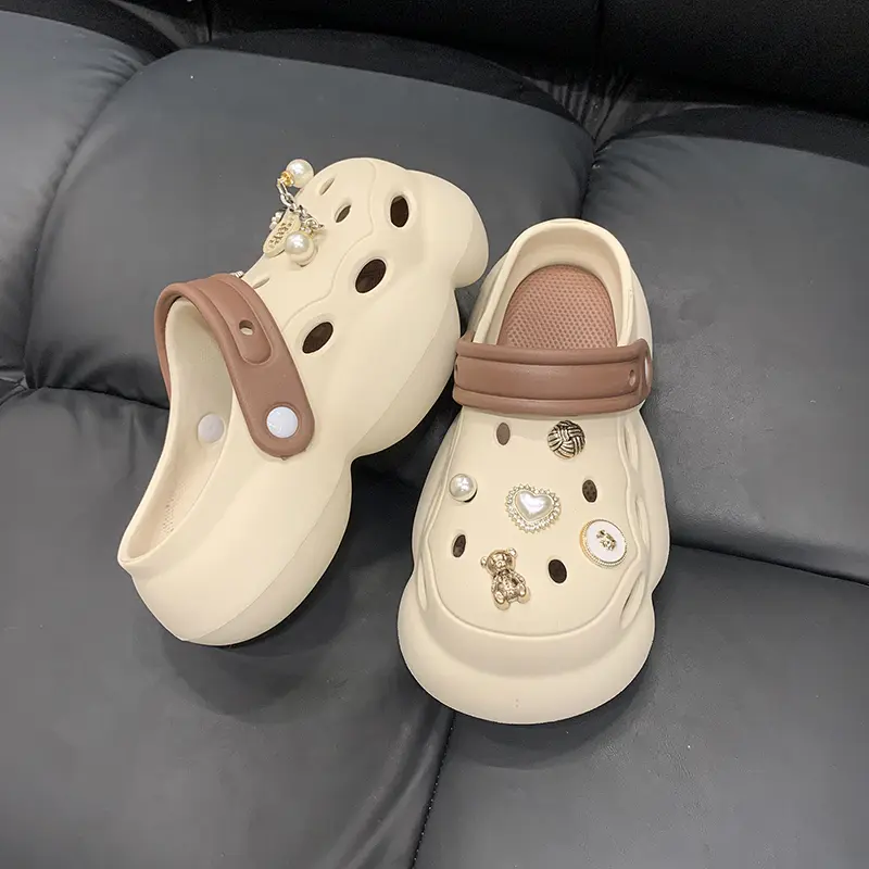 In Vogue Hardwearing Thick Soled Ultra Lightweight Women Slipper Beach Shoes Individuality Multifunctional Wear Shock Absorption