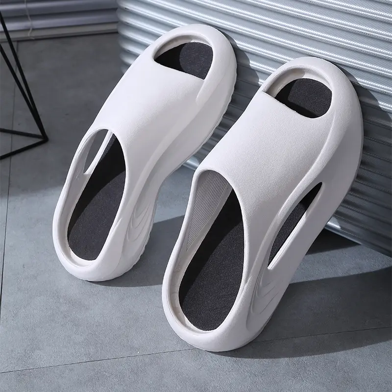 Slippers for Men and Women Summer Thick Bottom Eva Step on The Poop Feeling Outside Wear Non-slip Casual Bathroom Slippers