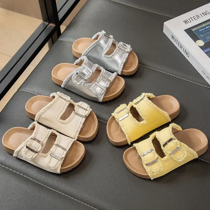 New Fashion Korean Style Soft Bottom Anti-slippery Versatile Open-toe Beach Shoes Children Casual Slippers for Girls 2025 Summer