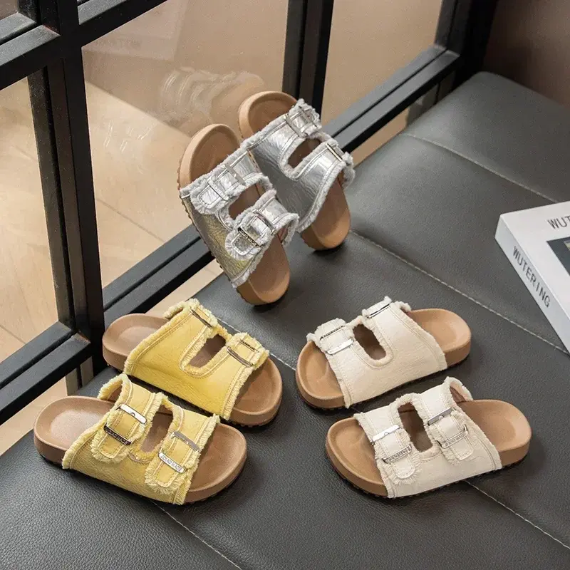 New Fashion Korean Style Soft Bottom Anti-slippery Versatile Open-toe Beach Shoes Children Casual Slippers for Girls 2025 Summer