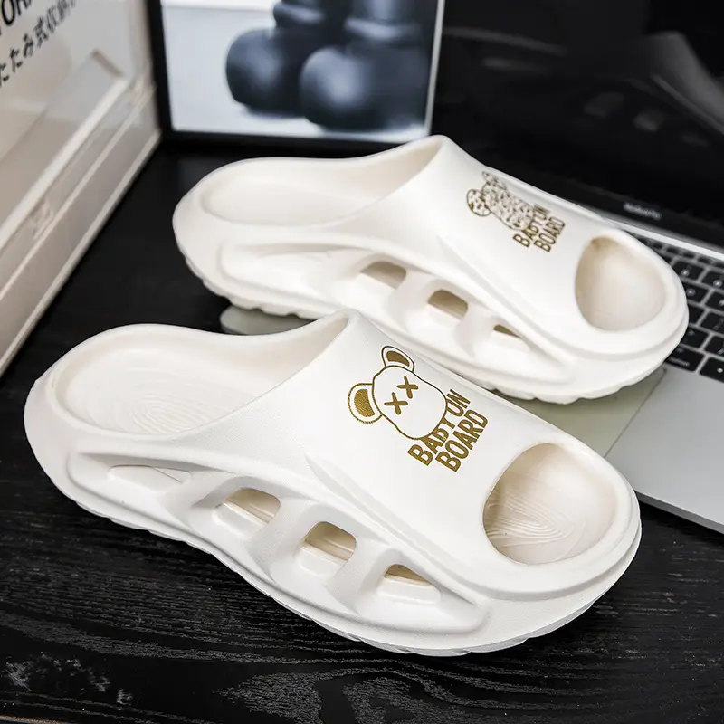 2025 New Men's Massage Slippers Indoor Outdoor Sandals Beach Comfortable Soft Slides Clogs Casual Shoes Men Women Home Slippers