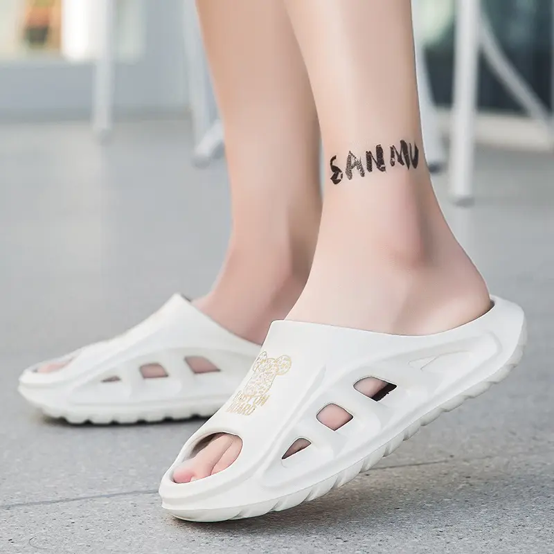 2025 New Men's Massage Slippers Indoor Outdoor Sandals Beach Comfortable Soft Slides Clogs Casual Shoes Men Women Home Slippers