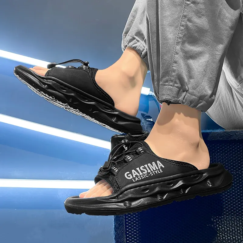 2025 New Men's Sandals Fashion Designer Soft Men's Slippers Outdoor Breathable Beach Shoes Anti-slip Comfortable Men Flip Flops
