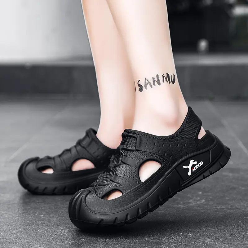 New 2025 Men's Outdoor Sports Soft Leather Slip-On Casual Shoes Summer Breathable Comfortable Beach Sandals EVA Sole Leisure