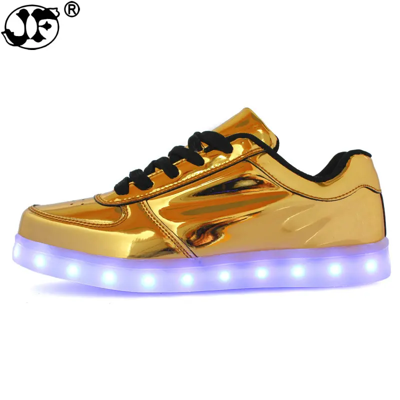 2021 Low help classic foreign trade new golden silver light led luminous shoes USB charging star with flash shoes jik90