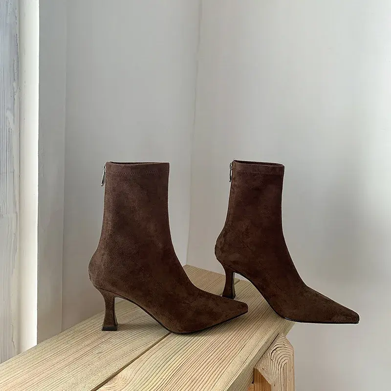 Designer Vintage Women 2025 Boots Fashion Square Low Heel Shoes Concise Slim Long Botas De Mujer