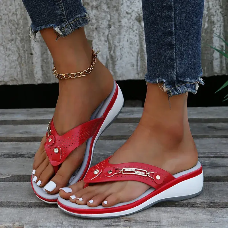 2022 NEW Flip-flops Women Wear Non-slip Thick-soled Wedges Women Sandals Slippers In Summer Women Wear Beach Shoes