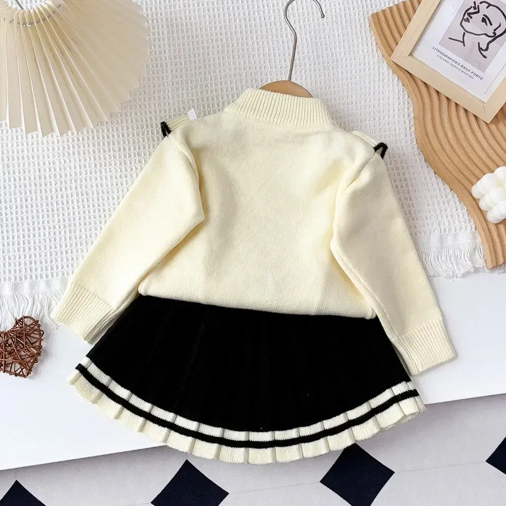 Bear Leader Winter Fashion Girls Clothes Red Christmas Party Clothing Heart Printed Knitted Sweater+pleated Skirt 2-piece Set