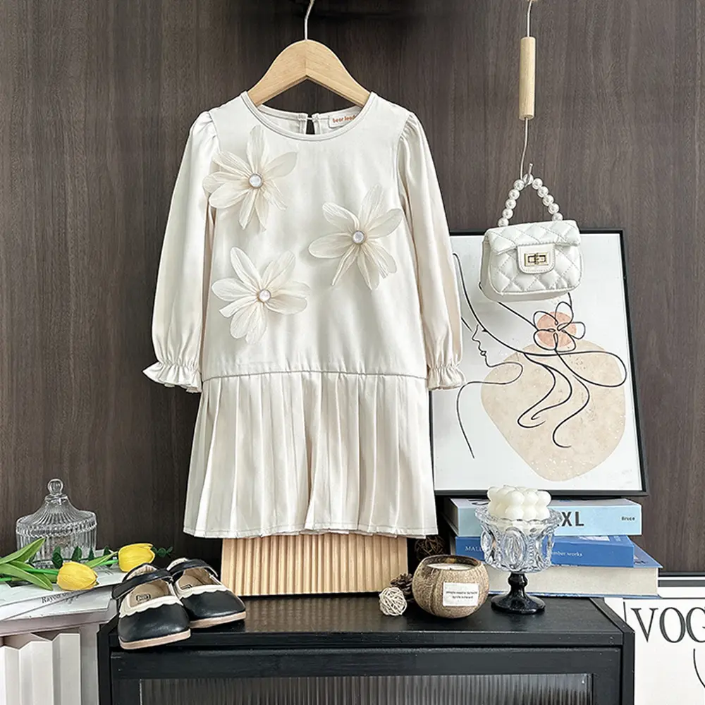 Bear Leader Autumn Long Sleeved Solid Color Girls Casual Dresses 3D Flower Decoration Pleated Korean Version Children's Dress