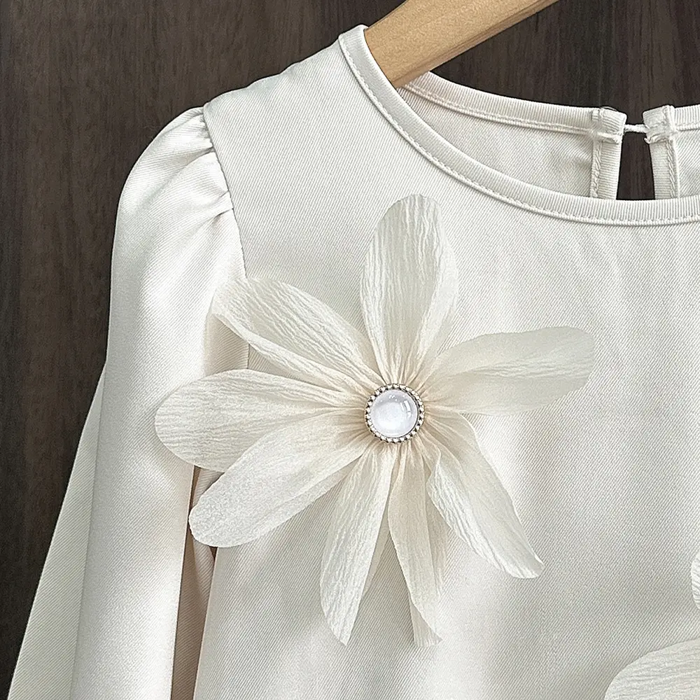Bear Leader Autumn Long Sleeved Solid Color Girls Casual Dresses 3D Flower Decoration Pleated Korean Version Children's Dress