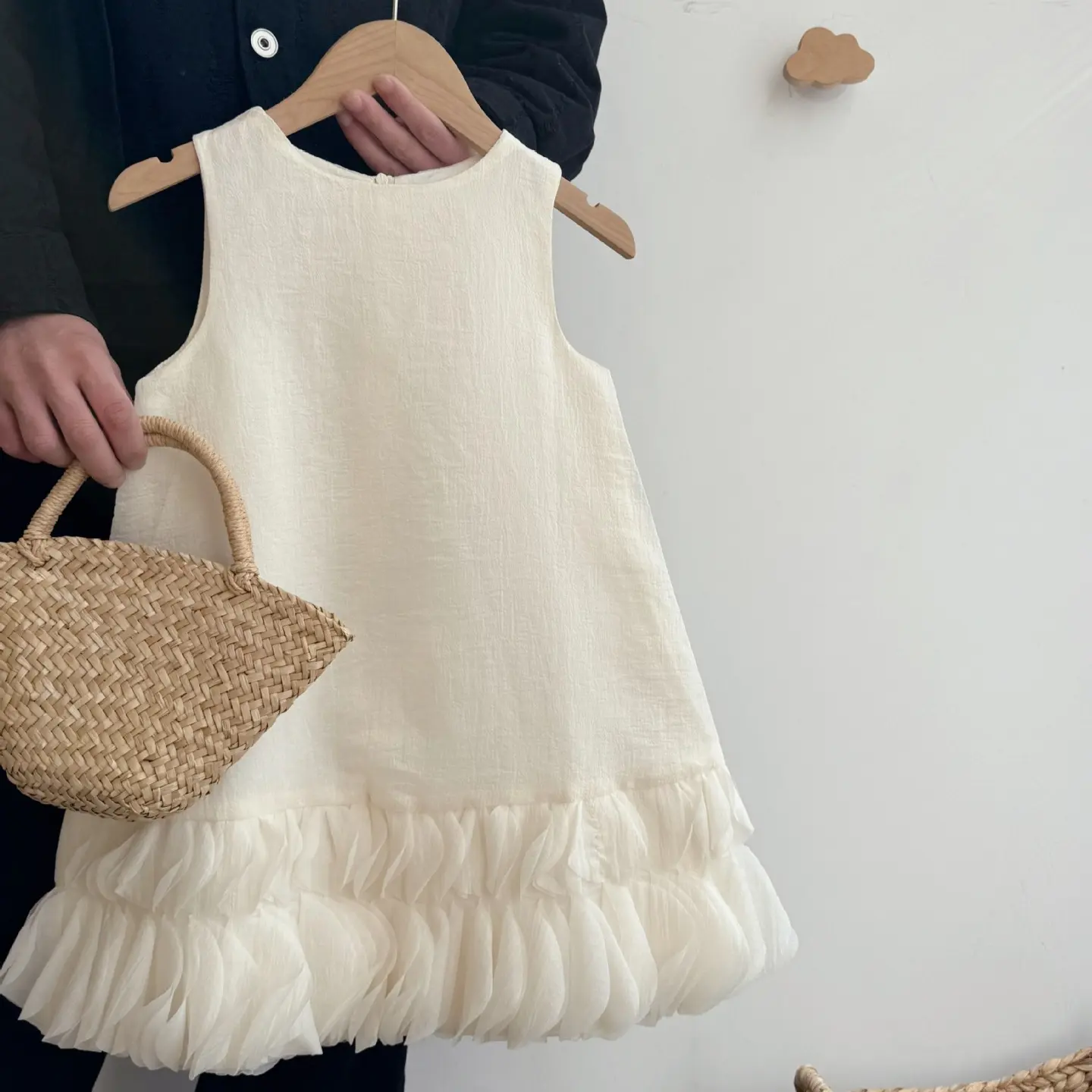 Girls Sleeveless Dress 2025 Spring and Summer New Korean Fashion Solid Color Mesh Flower Bud Princess Jumper Skirt