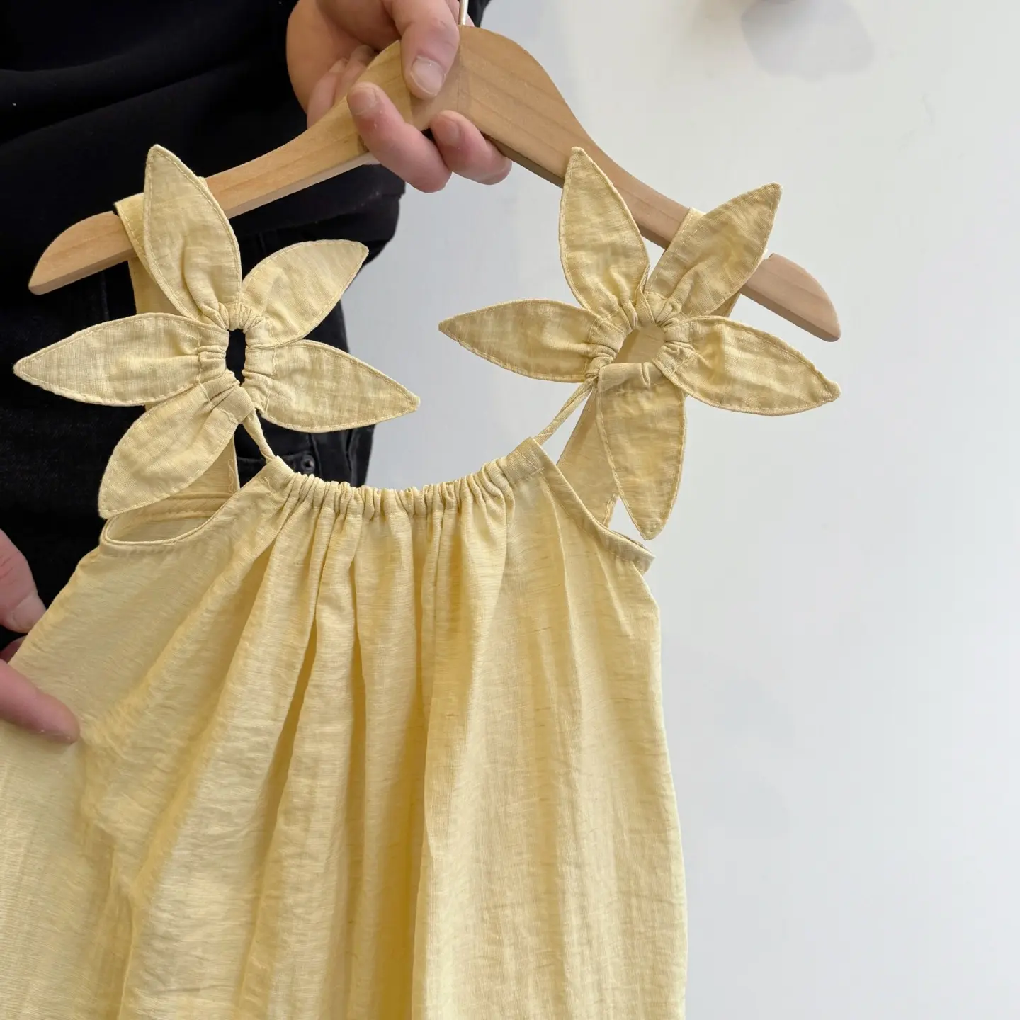 6105 Children Clothes 2025 Summer New Girls' Dress Petal Suspender Long Skirt 2-9Year Kid's Princess Dress