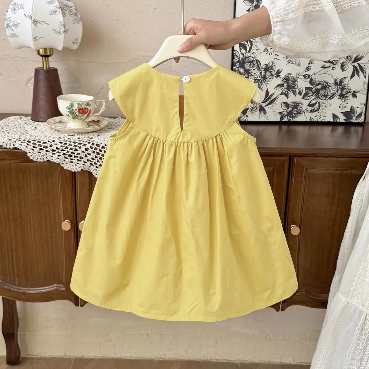 Summer New Girls Sweet Fashion Wear Sleeveless O-Neck Flower Embroidered A-Line Dress 1 Pc 2-7 Years Kids Casual Clothes