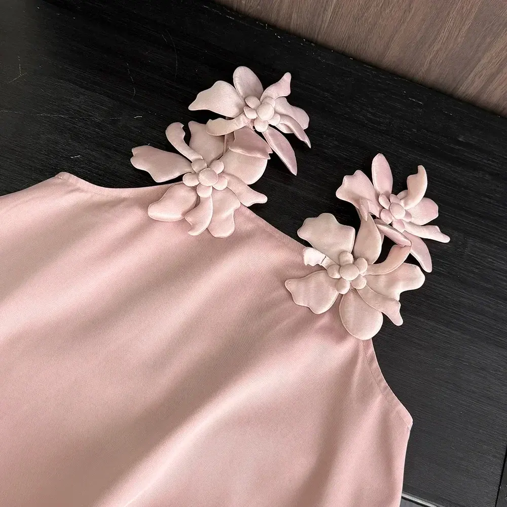 Summer New 2 To 7 Year Old Solid Color Sweet Girls Clothing Korean Version Pink 3D Flower Decoration Temperament Princess Dress