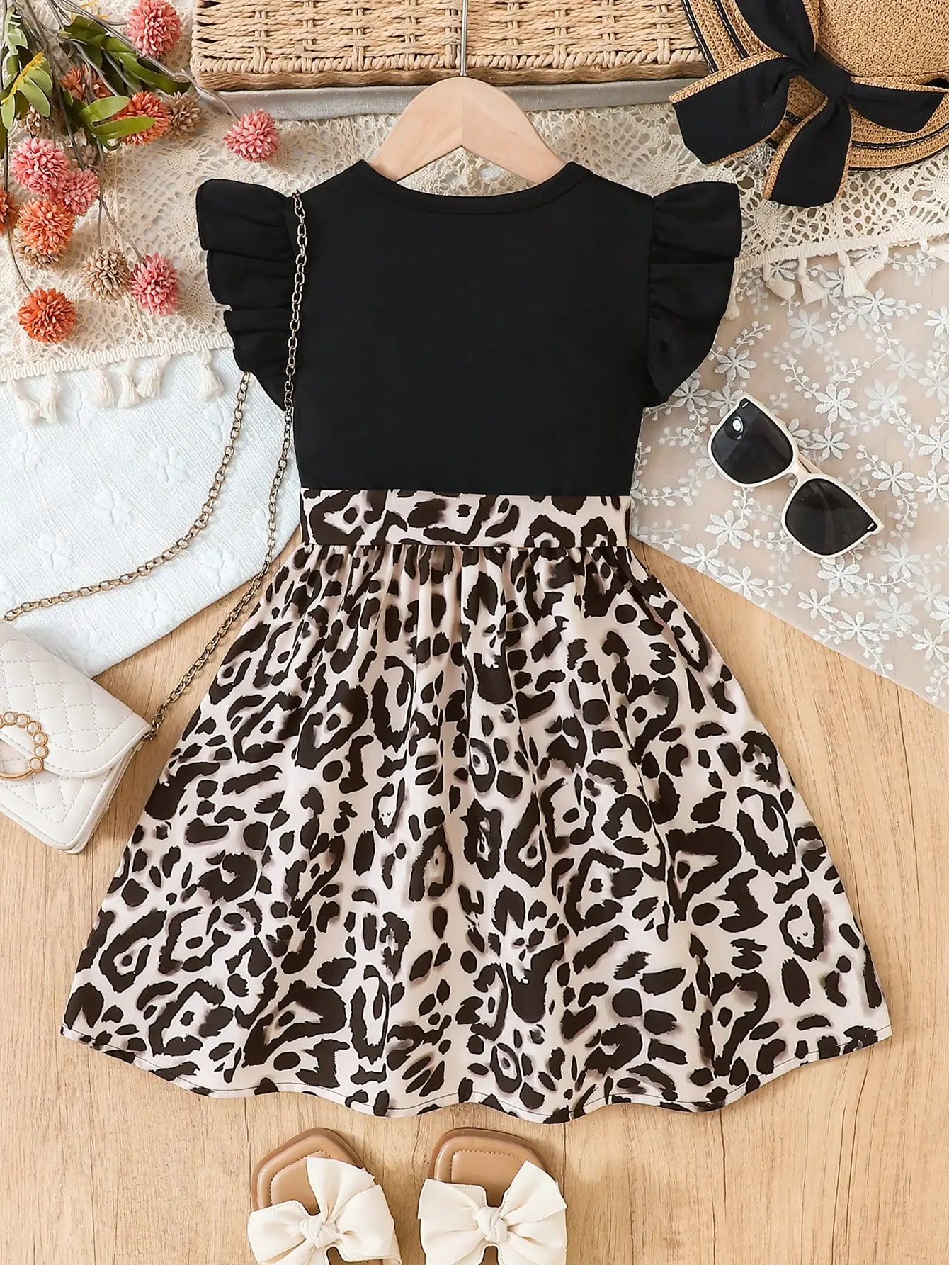 Elegant And Graceful Summer Dress For Young Girl Includes Round Collar Leopard  Sleeveless Dress And Bow Belt Connected Dress